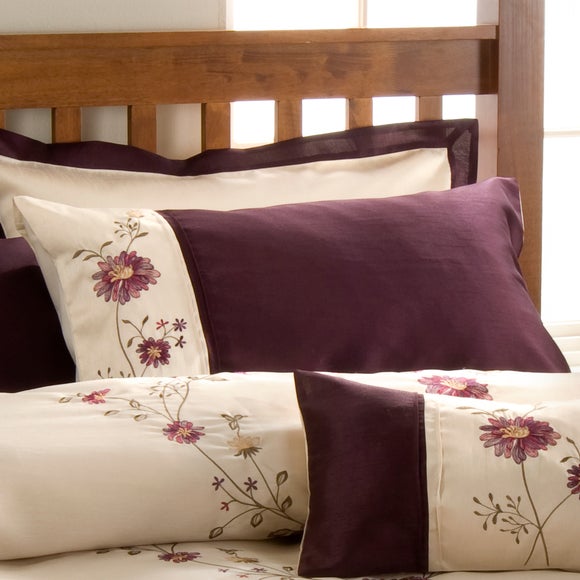 Blackcurrant Ruby Collection Housewife Pillowcase