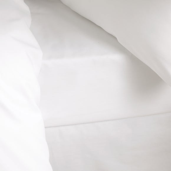 Value Essentials Plain Dye Collection Fitted Sheet