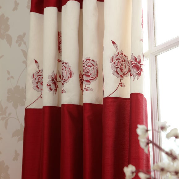 Red Quilted Rose Thermal Pencil Pleat Curtains