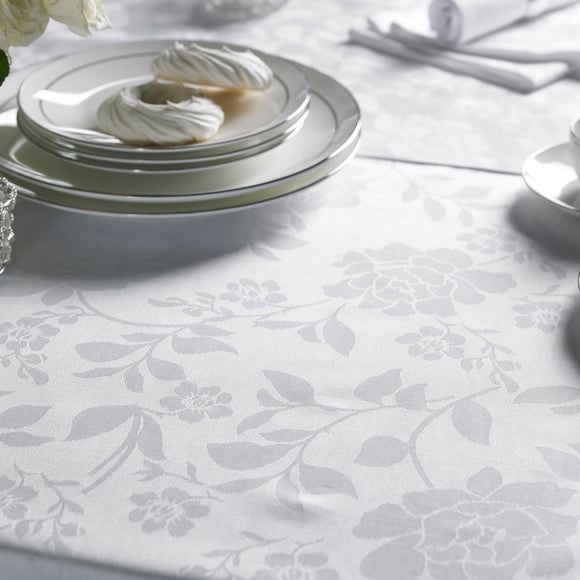 Dorma White Amelia Collection Tablecloth