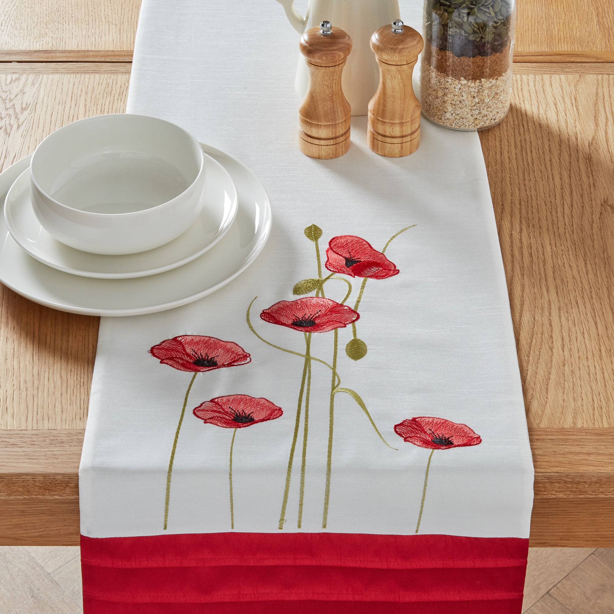 red-poppy-collection-table-runner-dunelm