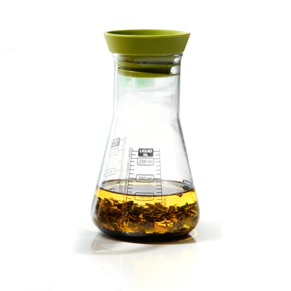 Pyrex Measure and Shake