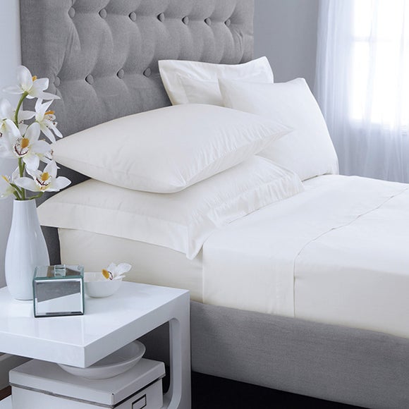 White Hotel Plain 300 Thread Count Bedlinen Collection
