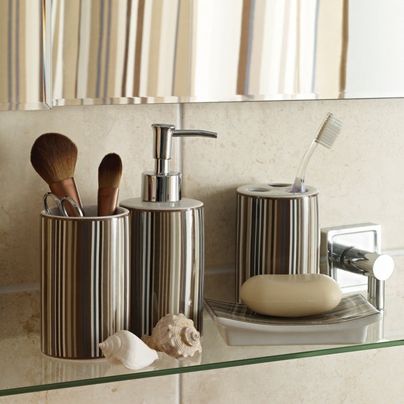 Hampton Bathroom Collection
