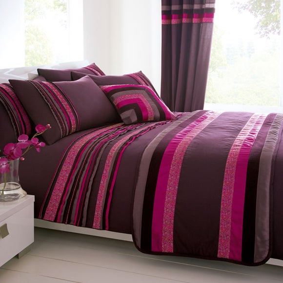 Plum Imogen Bedlinen Collection