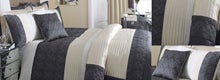 Charcoal Fleur De Lys Bedlinen Collection