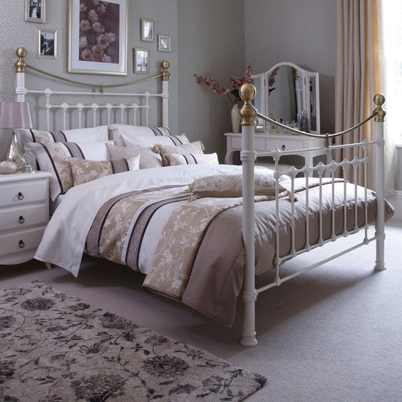 Natural Holly Bedlinen Collection