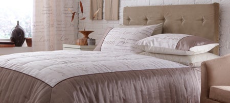Champagne Script Bedlinen Collection