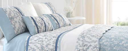 Blue Chinoiserie Bedlinen Collection