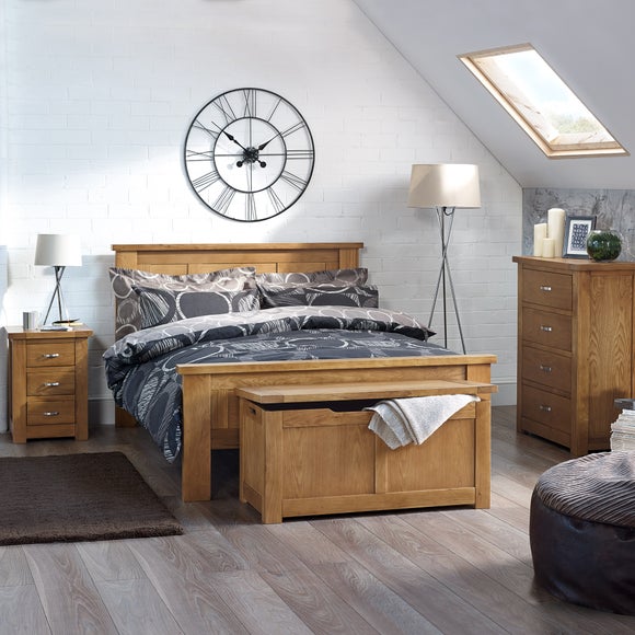 Richmond Oak Bedroom Furniture Collection