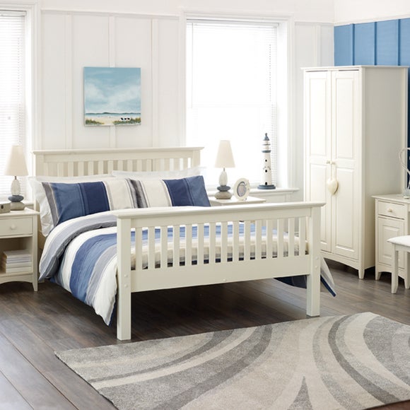 Windsor Pine Bedroom Furniture Collection