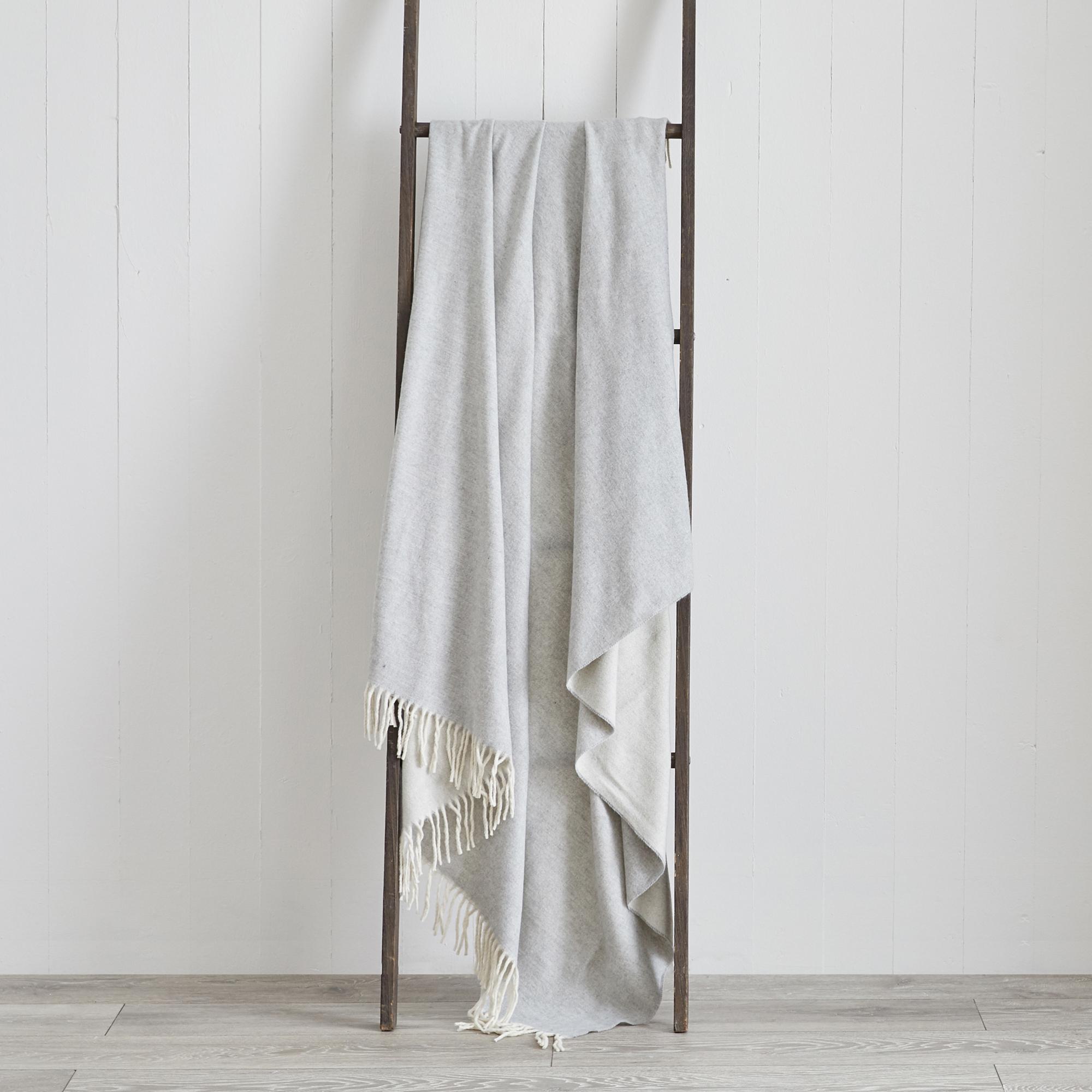 Plain Woollen Throw | Dunelm